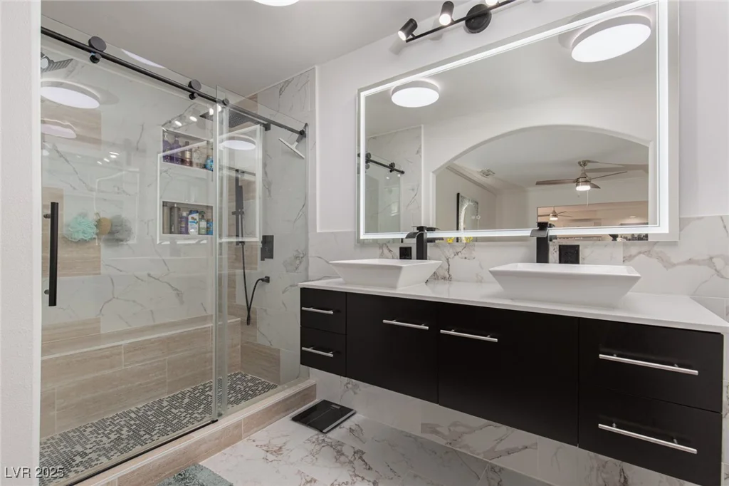 1911 Venalynne, Las Vegas, NV 89156