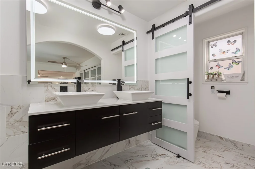 1911 Venalynne, Las Vegas, NV 89156
