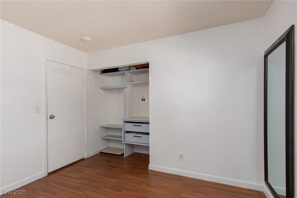 1911 Venalynne, Las Vegas, NV 89156