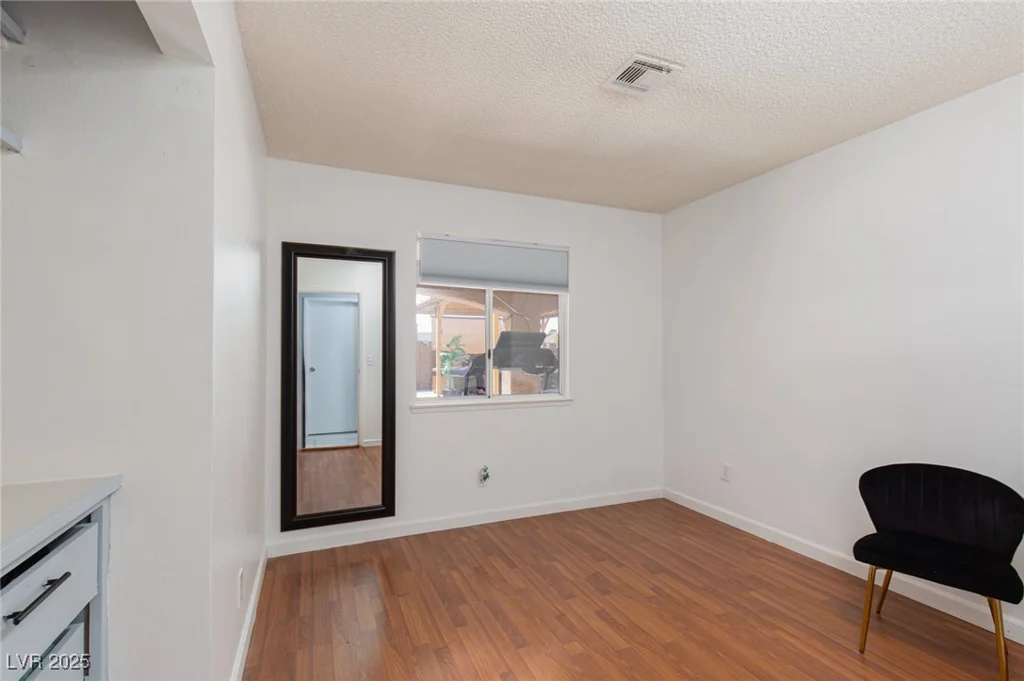 1911 Venalynne, Las Vegas, NV 89156