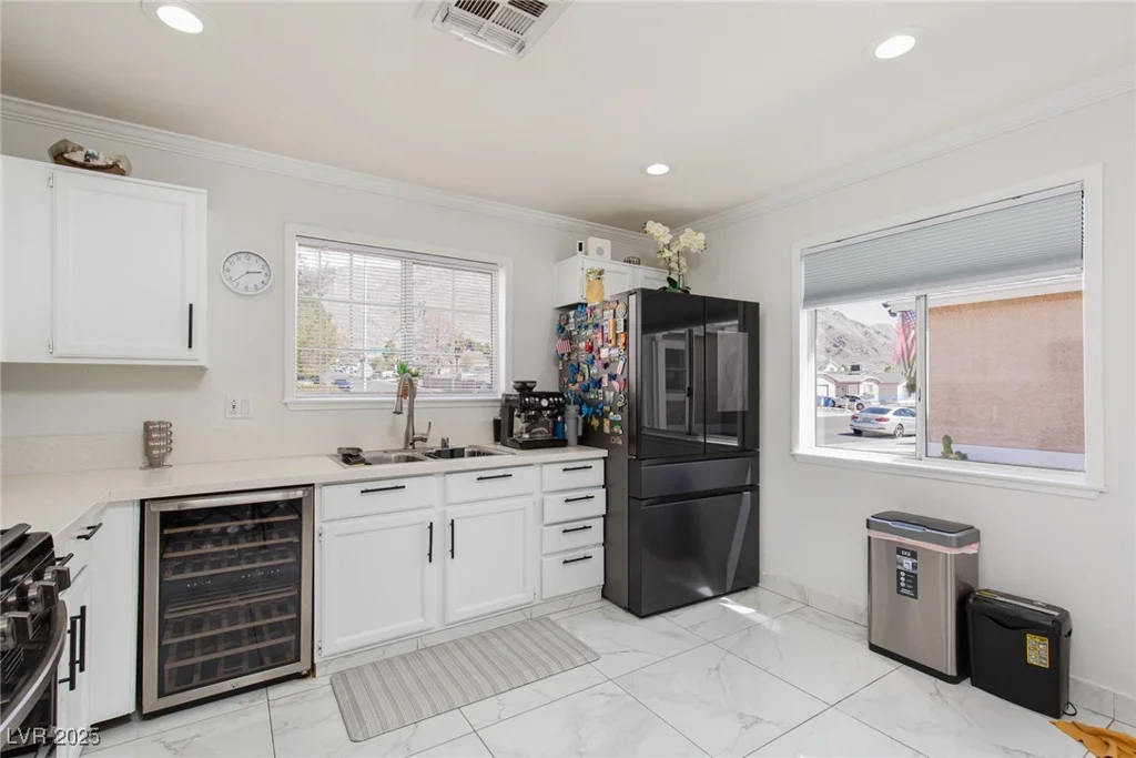 1911 Venalynne, Las Vegas, NV 89156
