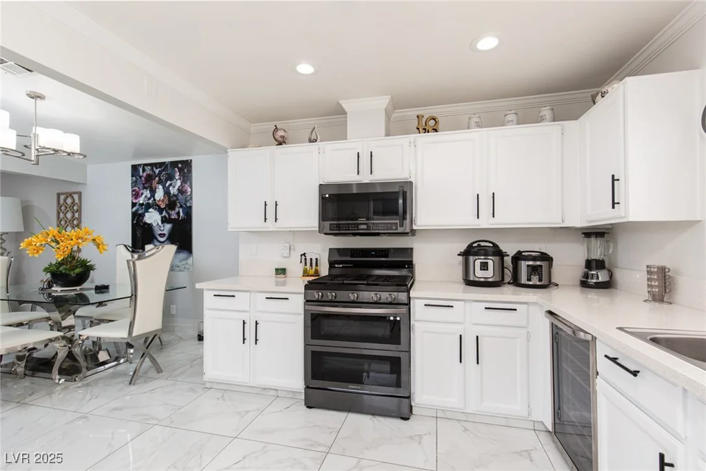 1911 Venalynne, Las Vegas, NV 89156