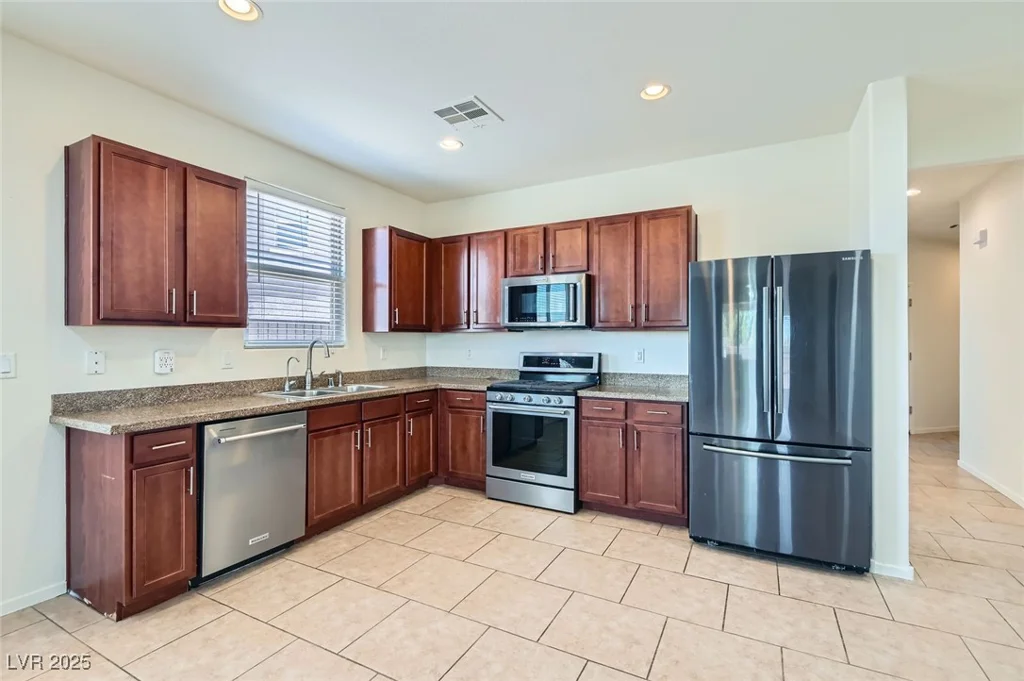 1197 Bear Head, Henderson, NV 89011