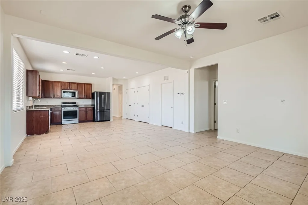 1197 Bear Head, Henderson, NV 89011