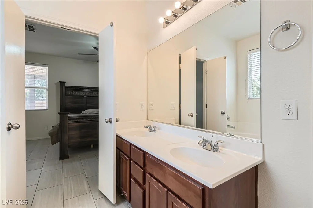 1197 Bear Head, Henderson, NV 89011