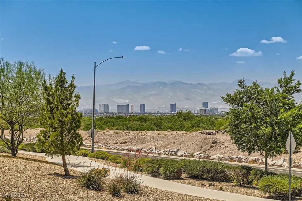 1197 Bear Head, Henderson, NV 89011