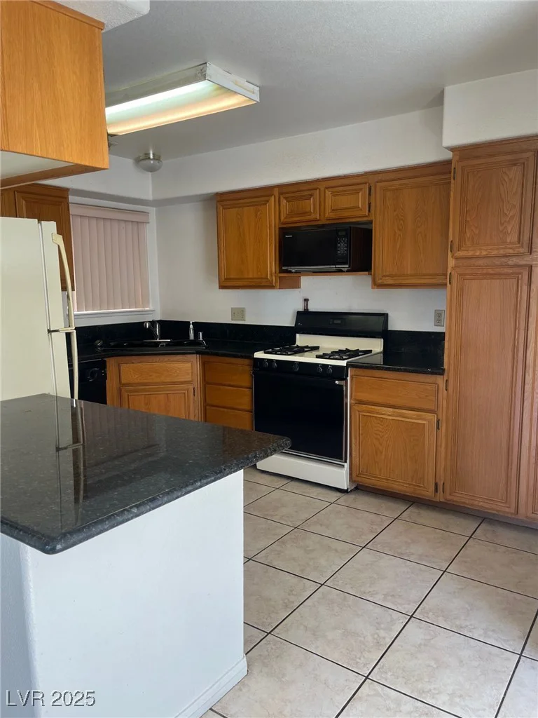 4931 Crystal Breeze, North Las Vegas, NV 89031