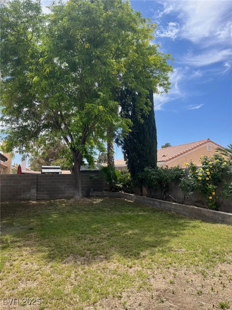 4931 Crystal Breeze, North Las Vegas, NV 89031