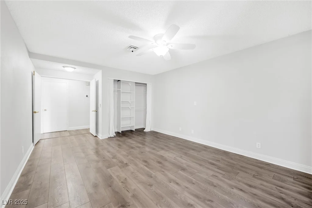 5120 Burnham, Las Vegas, NV 89119
