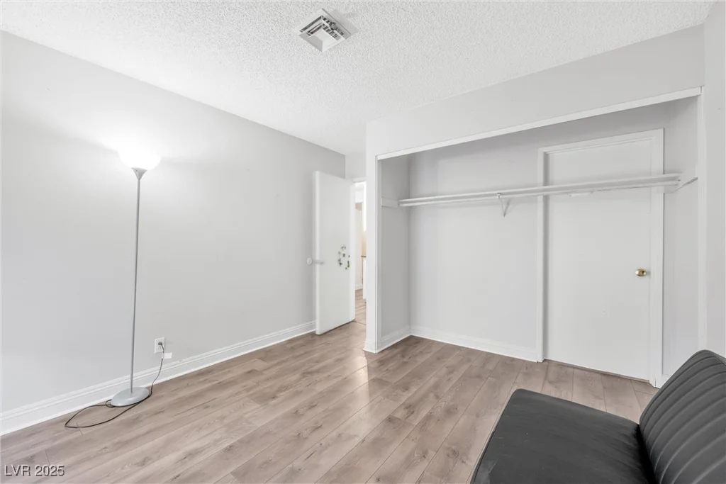 5120 Burnham, Las Vegas, NV 89119