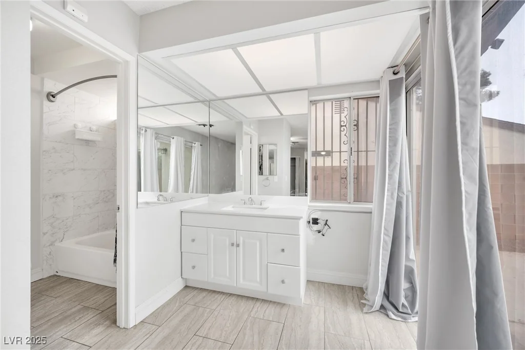 5120 Burnham, Las Vegas, NV 89119