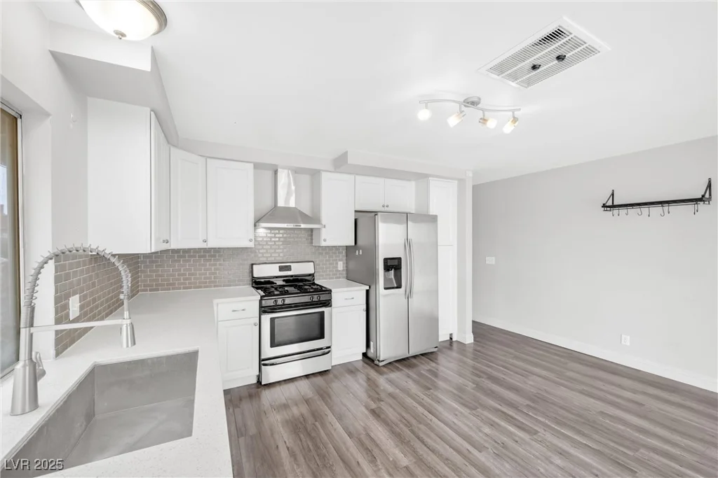 5120 Burnham, Las Vegas, NV 89119