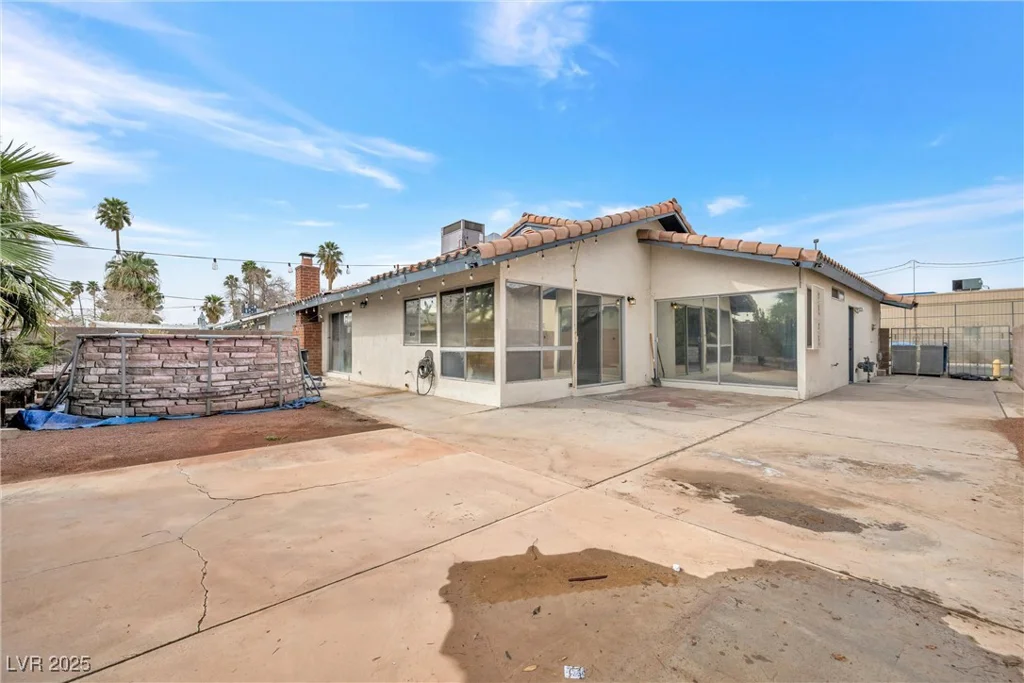 5120 Burnham, Las Vegas, NV 89119