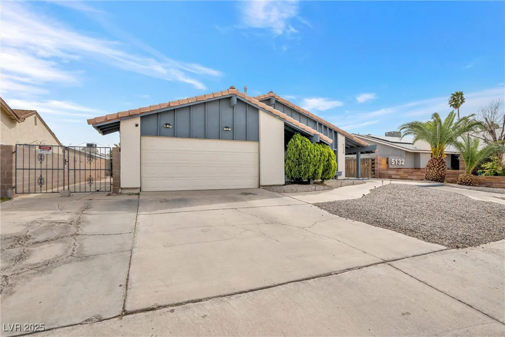 5120 Burnham, Las Vegas, NV 89119