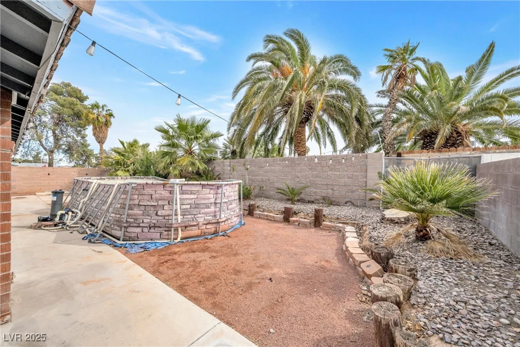 5120 Burnham, Las Vegas, NV 89119