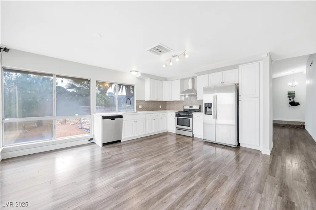 5120 Burnham, Las Vegas, NV 89119