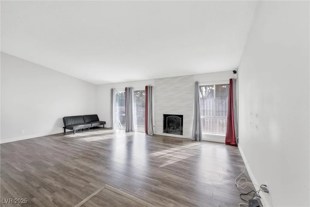 5120 Burnham, Las Vegas, NV 89119