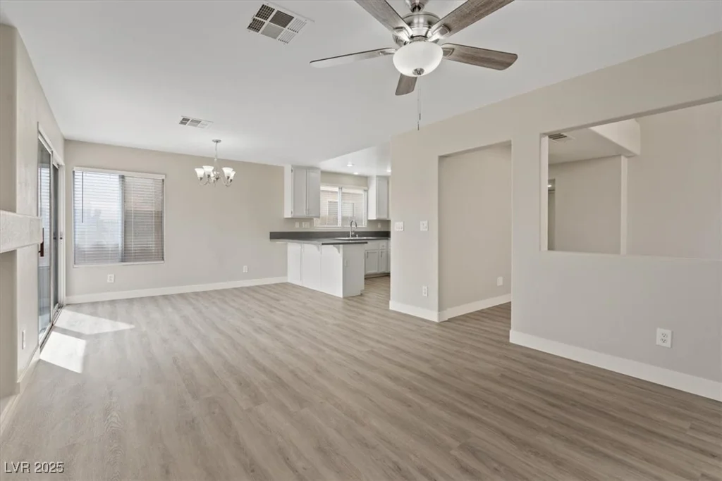 1909 Falling Tree, North Las Vegas, NV 89031