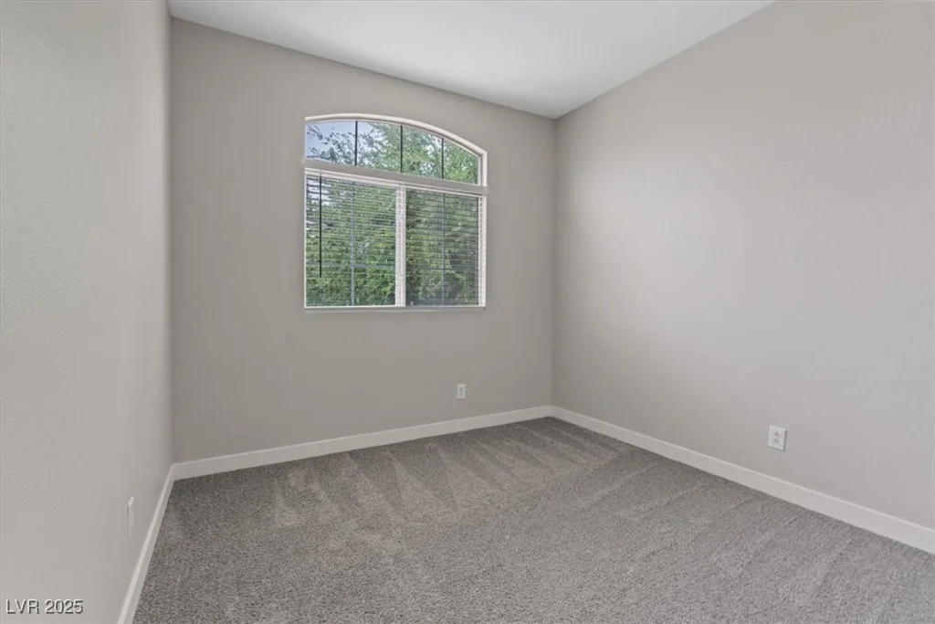 1909 Falling Tree, North Las Vegas, NV 89031