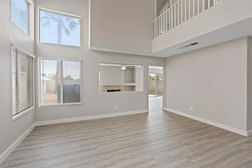 1909 Falling Tree, North Las Vegas, NV 89031