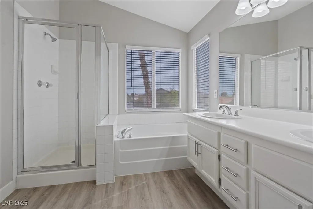 1909 Falling Tree, North Las Vegas, NV 89031