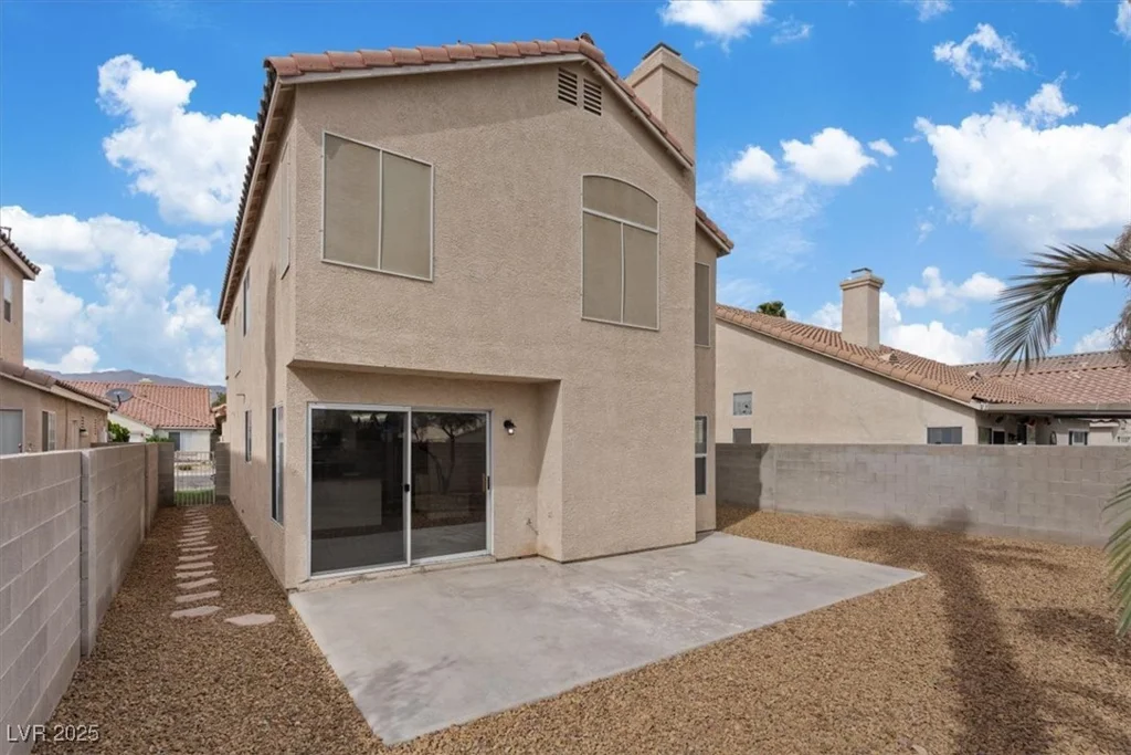 1909 Falling Tree, North Las Vegas, NV 89031