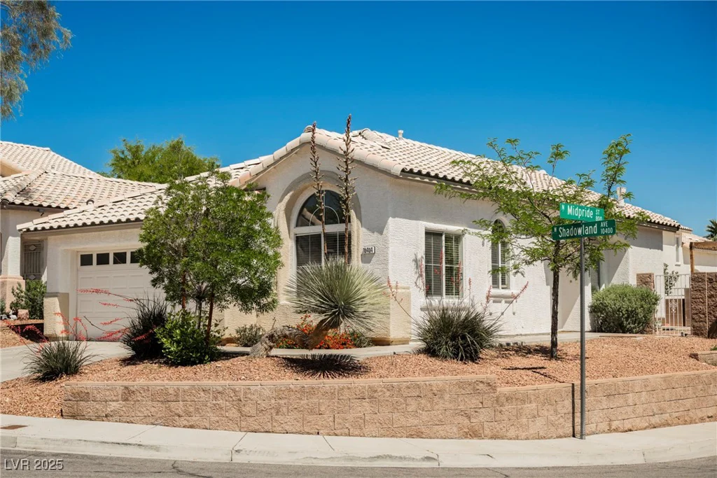 10404 Shadowland, Las Vegas, NV 89144