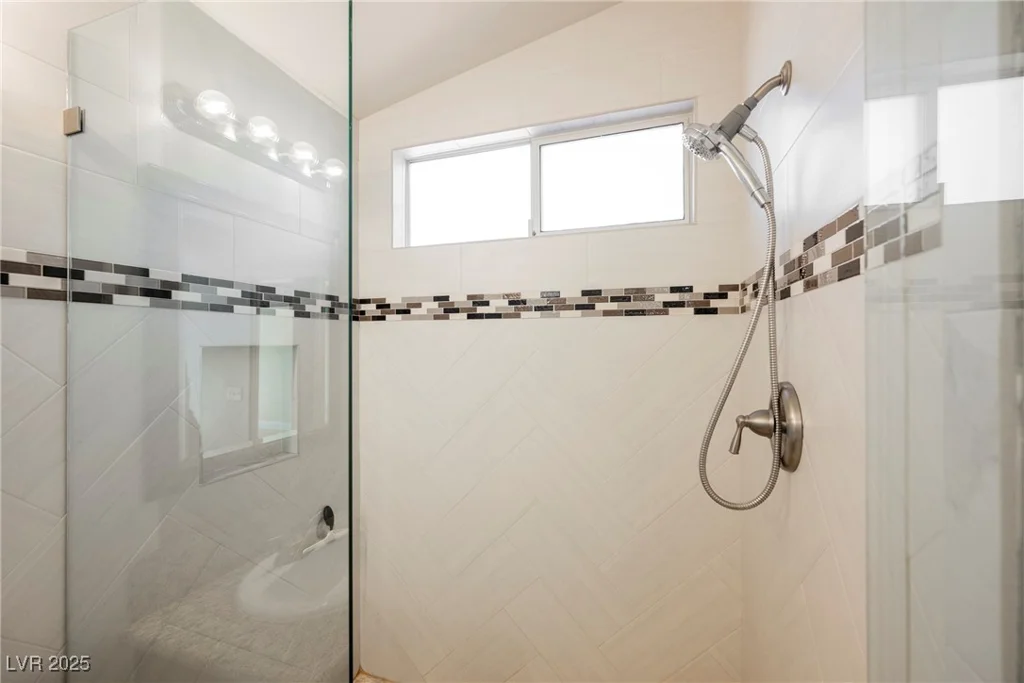 10404 Shadowland, Las Vegas, NV 89144