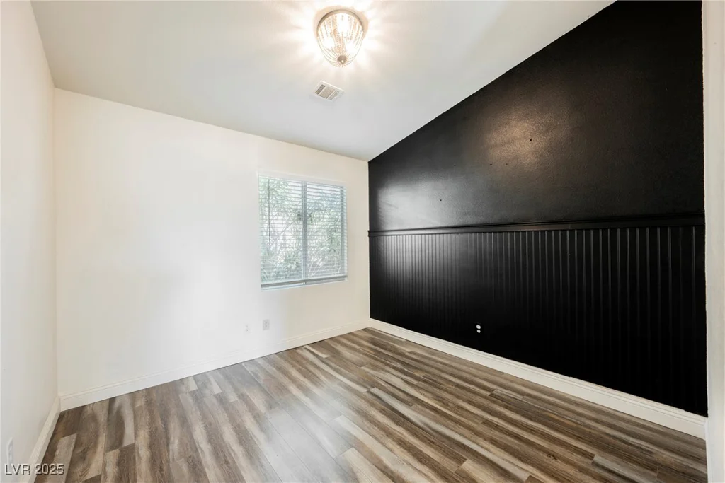 10404 Shadowland, Las Vegas, NV 89144