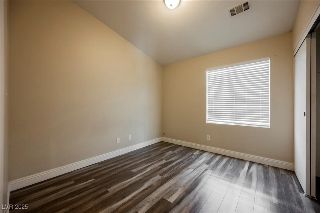 10404 Shadowland, Las Vegas, NV 89144