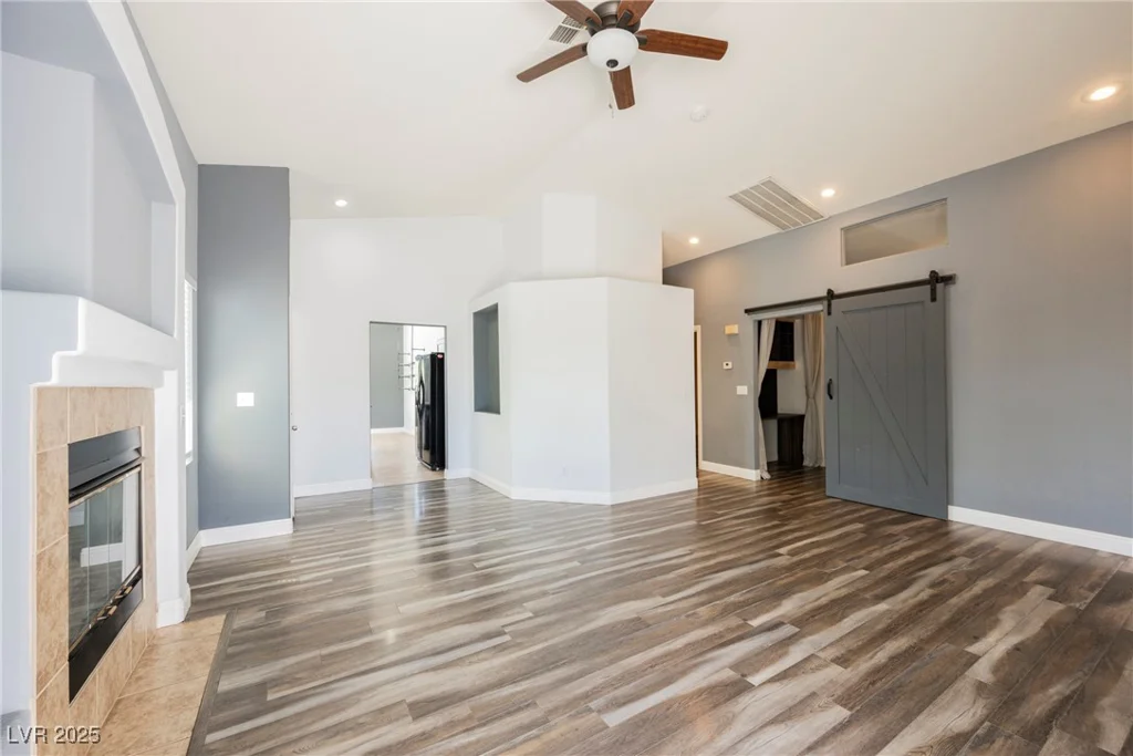 10404 Shadowland, Las Vegas, NV 89144