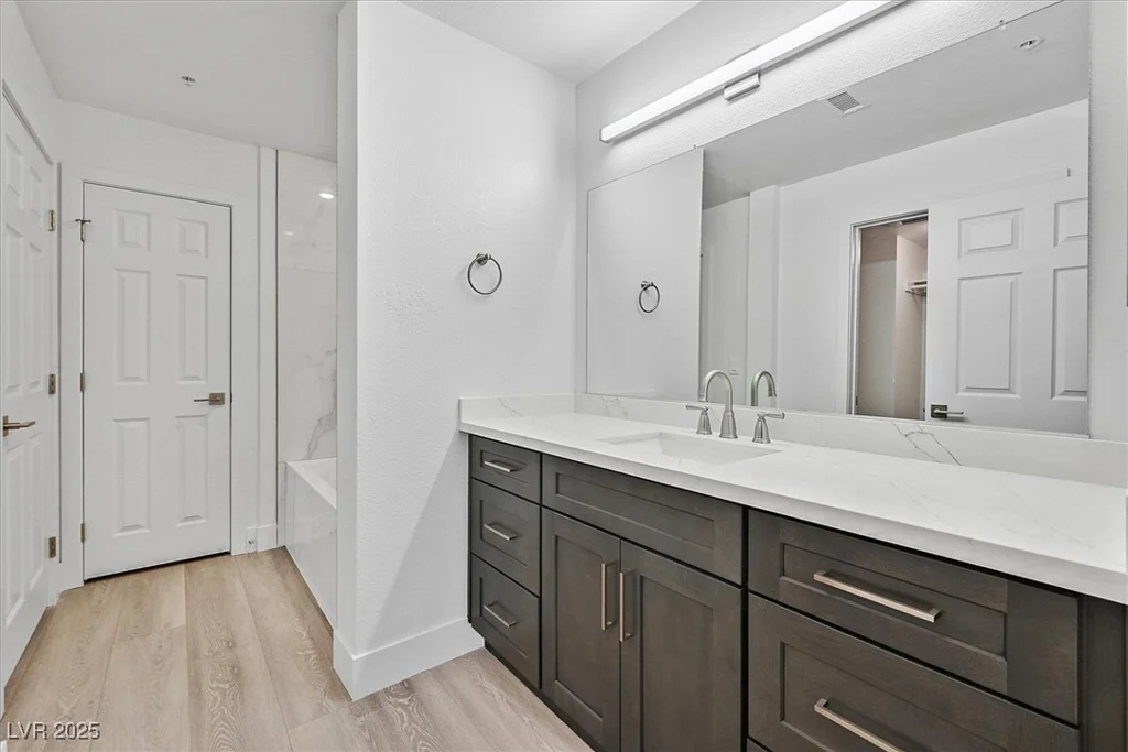59 Agate, Las Vegas, NV 89123