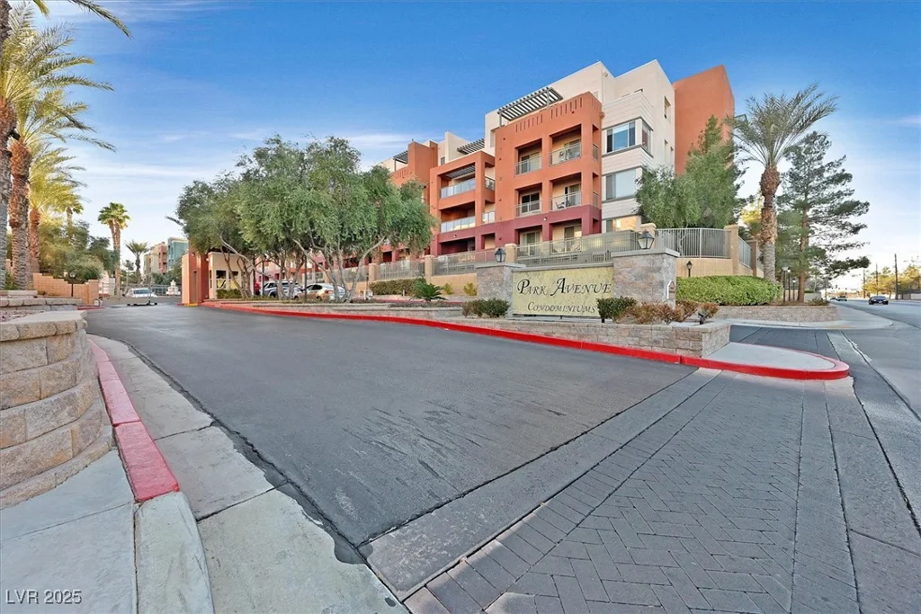 59 Agate, Las Vegas, NV 89123