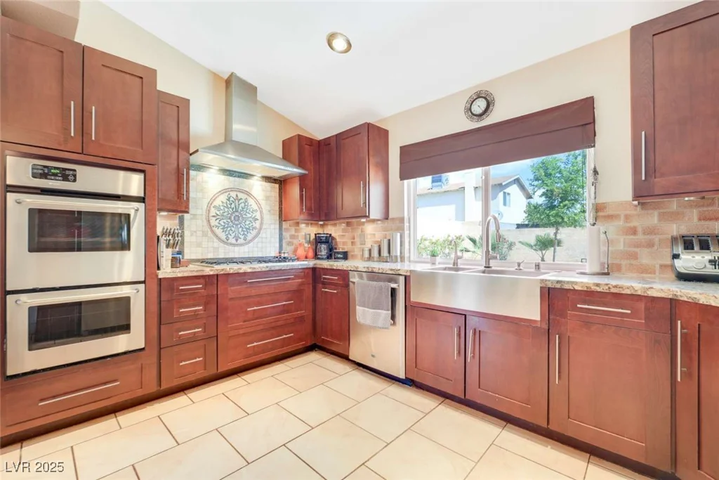3920 Autumn, Las Vegas, NV 89120