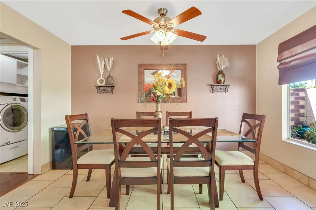 3920 Autumn, Las Vegas, NV 89120