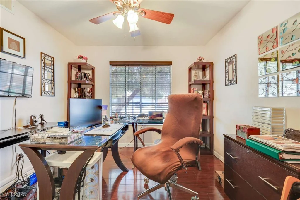 3920 Autumn, Las Vegas, NV 89120