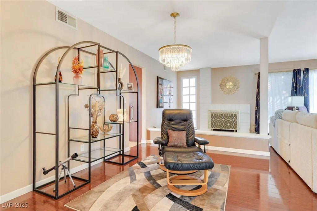 3920 Autumn, Las Vegas, NV 89120