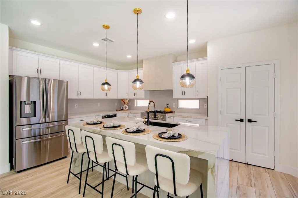 901 Sir Winston, Henderson, NV 89052
