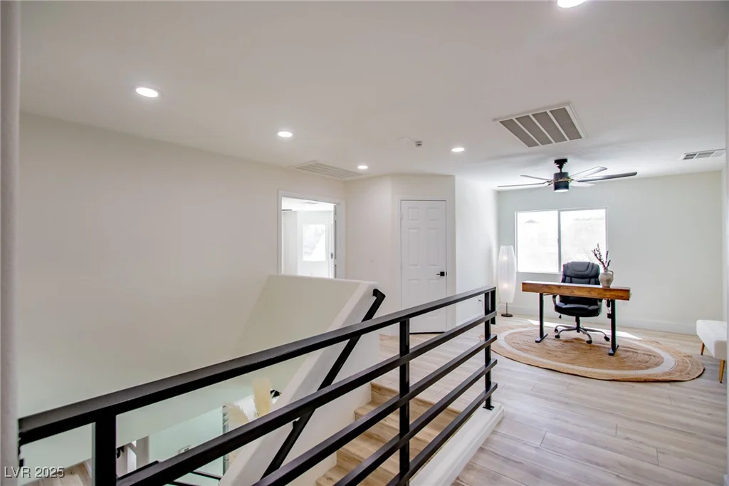 901 Sir Winston, Henderson, NV 89052