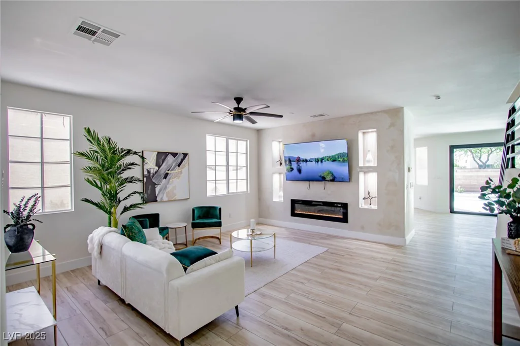 901 Sir Winston, Henderson, NV 89052