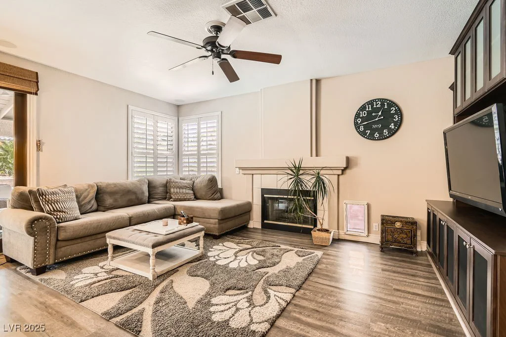13 Cozy Glen, Henderson, NV 89074