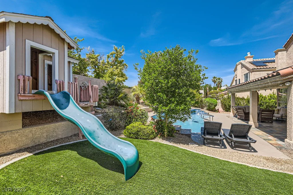 13 Cozy Glen, Henderson, NV 89074