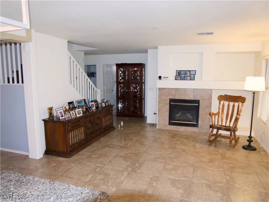 7313 Bosky Springs, Las Vegas, NV 89131