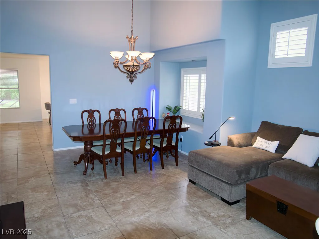 7313 Bosky Springs, Las Vegas, NV 89131