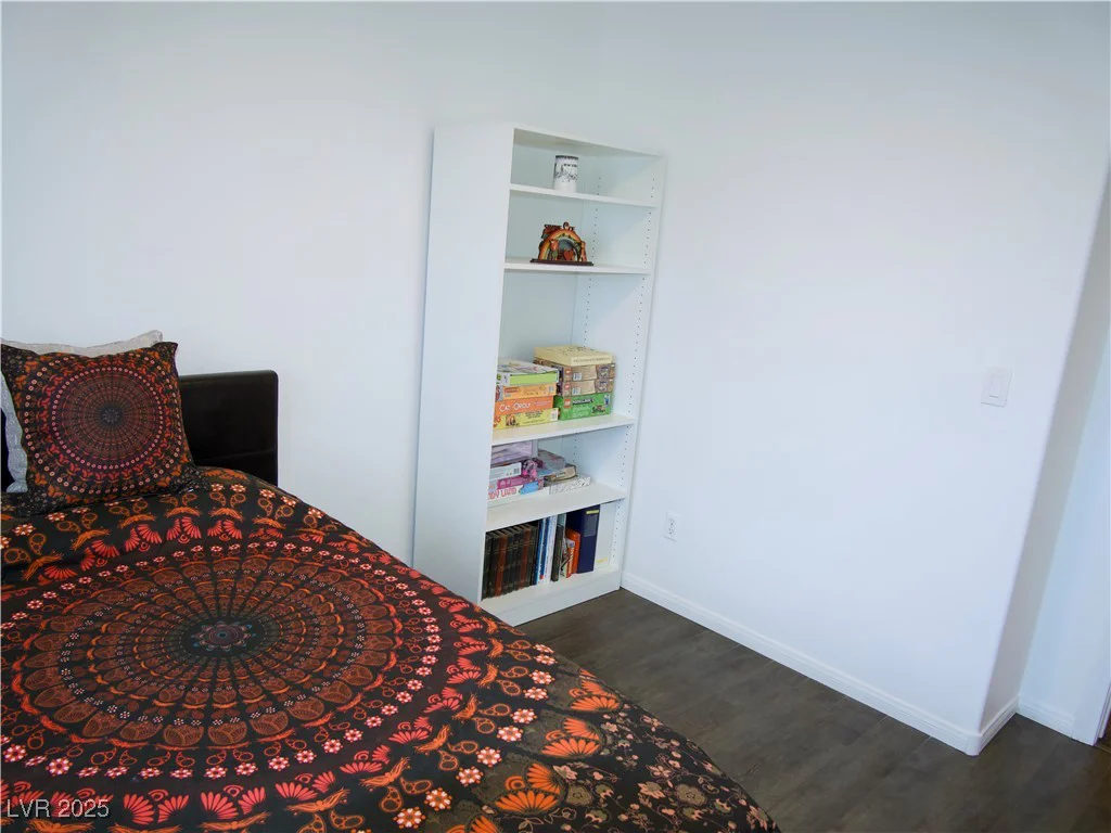 7313 Bosky Springs, Las Vegas, NV 89131