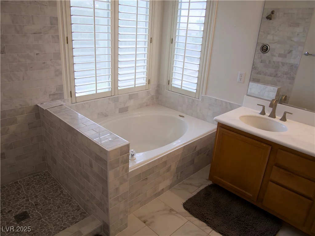 7313 Bosky Springs, Las Vegas, NV 89131