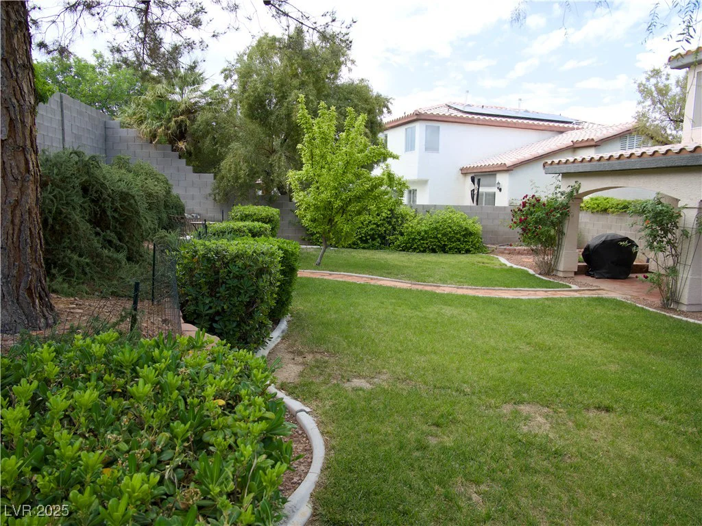 7313 Bosky Springs, Las Vegas, NV 89131