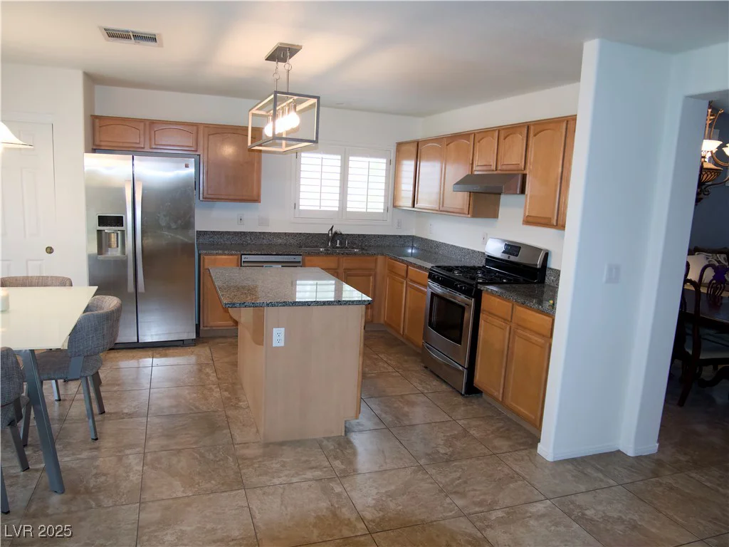 7313 Bosky Springs, Las Vegas, NV 89131