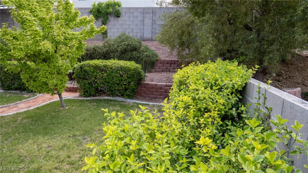 7313 Bosky Springs, Las Vegas, NV 89131
