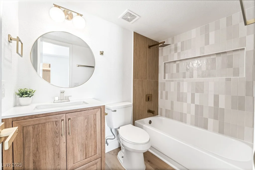 7932 Diamond Rock, Las Vegas, NV 89128